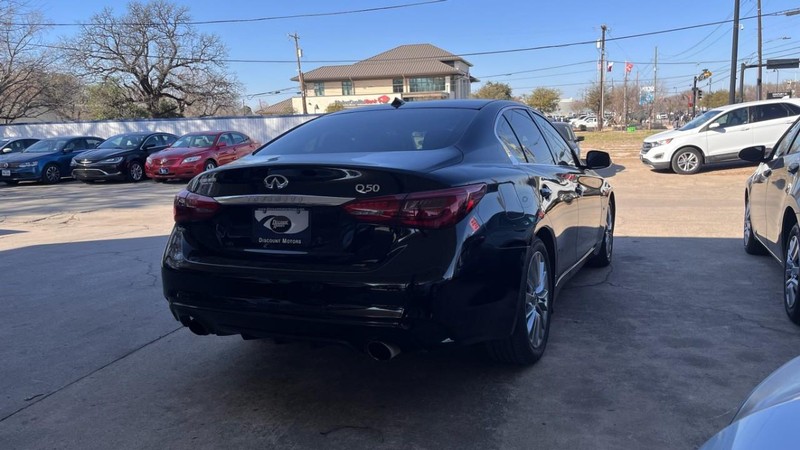 INFINITI Q50 Vehicle Image 04