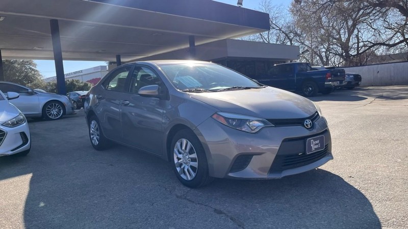 Toyota Corolla Vehicle Image 03