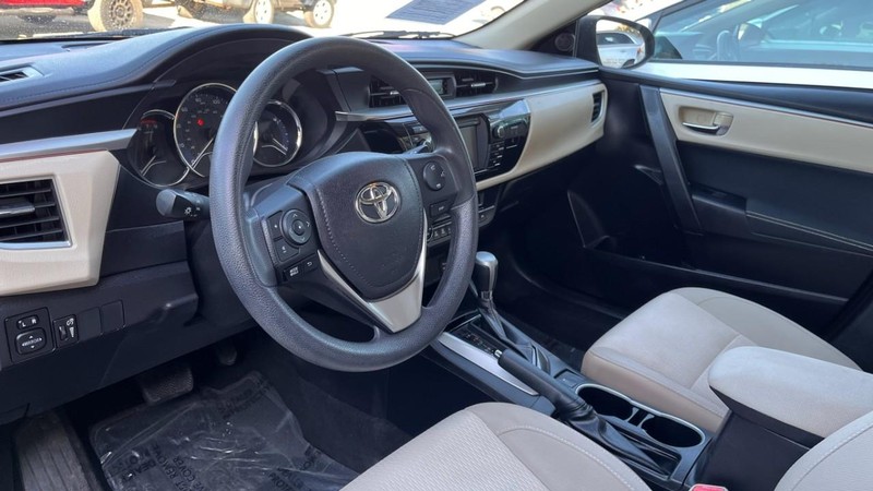 Toyota Corolla Vehicle Image 05