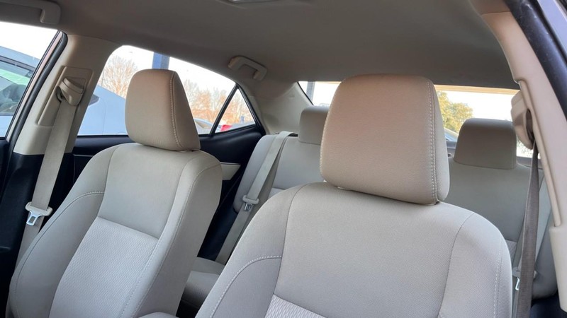 Toyota Corolla Vehicle Image 06