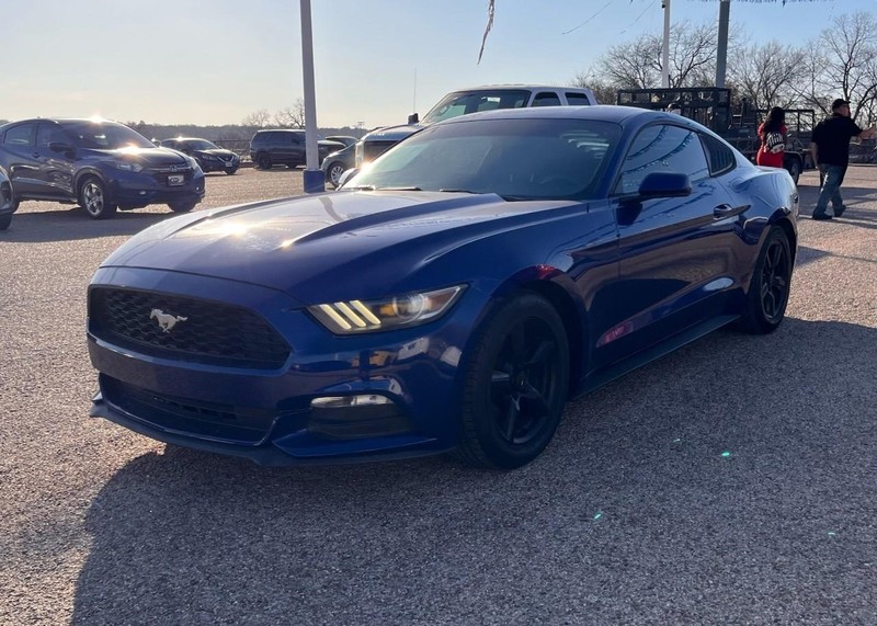 Ford Mustang Vehicle Image 02