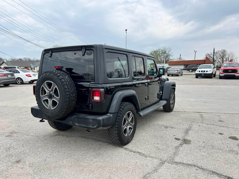 Jeep Wrangler Unlimited Vehicle Image 04