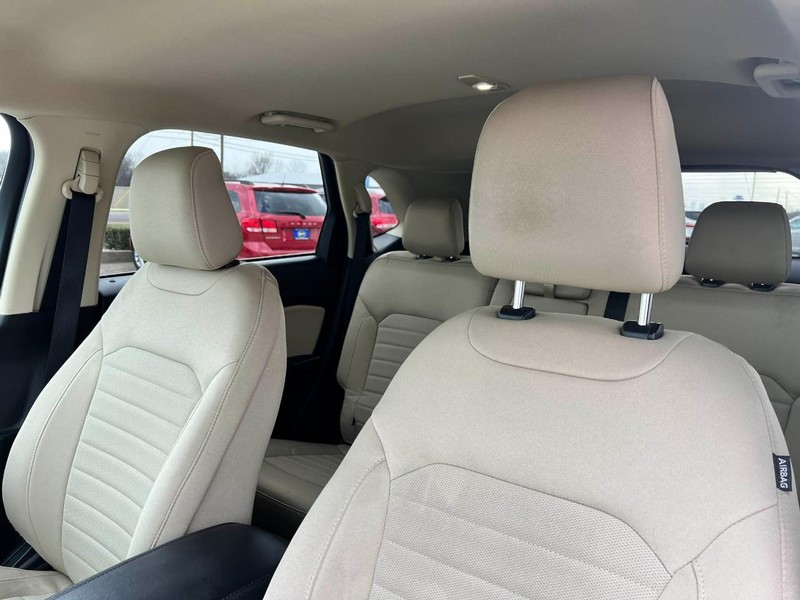 Ford Edge Vehicle Image 06