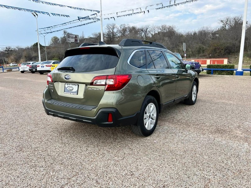 Subaru Outback Vehicle Image 04