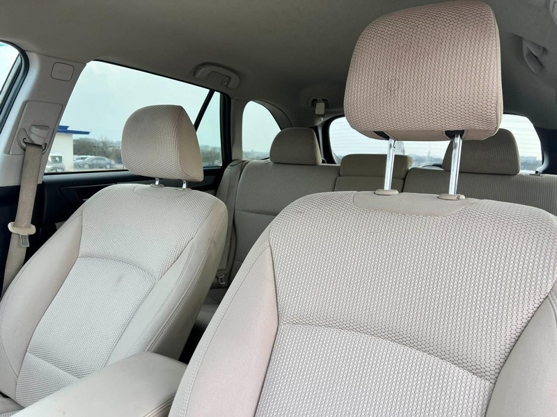 Subaru Outback Vehicle Image 06