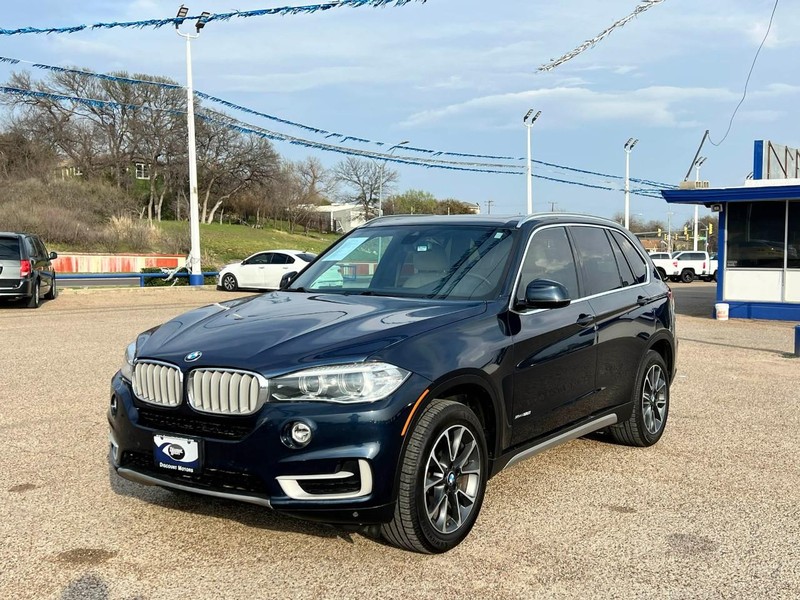 BMW X5 Vehicle Image 02