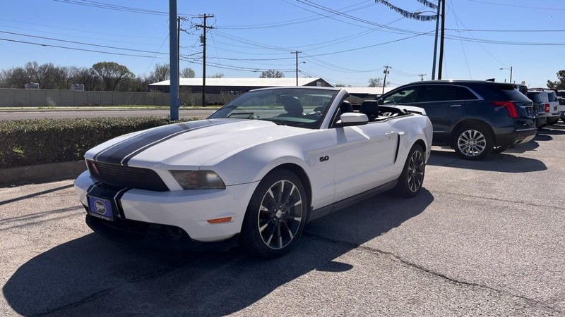 Ford Mustang Vehicle Image 02