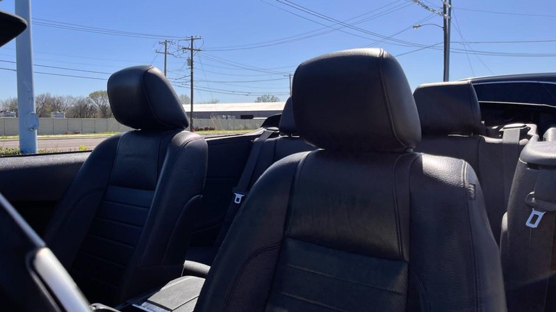 Ford Mustang Vehicle Image 06