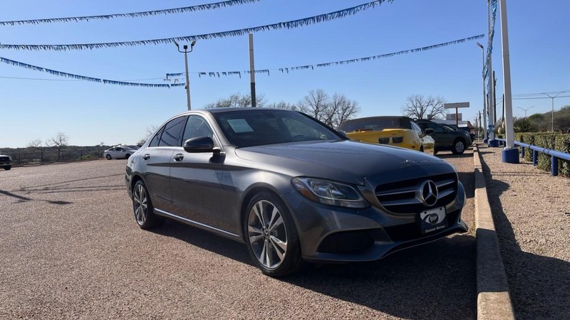 Mercedes-Benz C-Class Vehicle Image 03