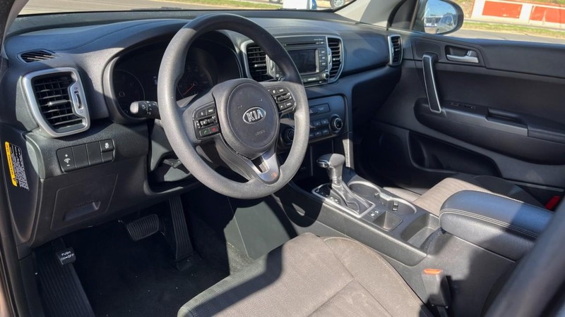 Kia Sportage Vehicle Image 05