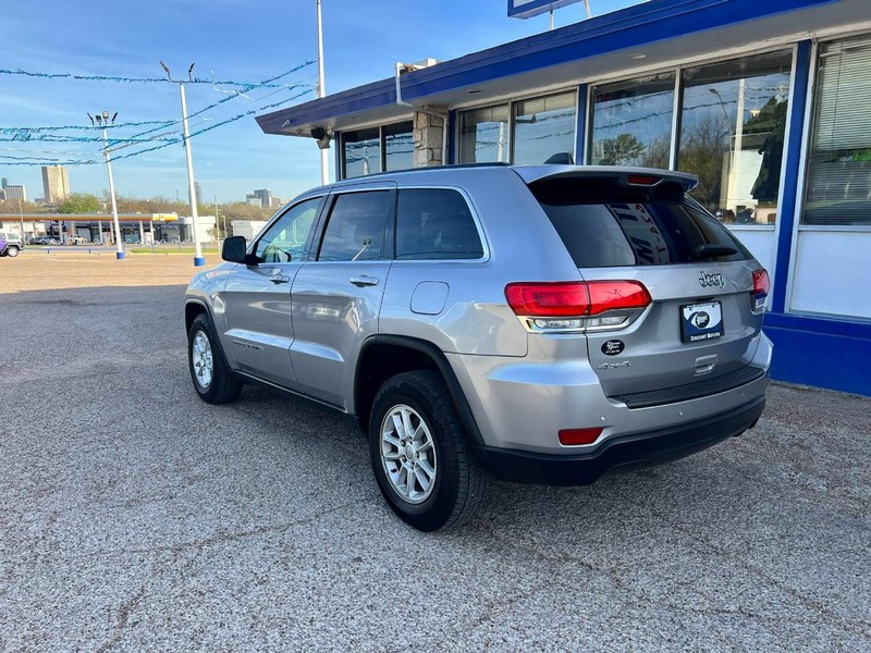 Jeep Grand Cherokee Vehicle Image 05