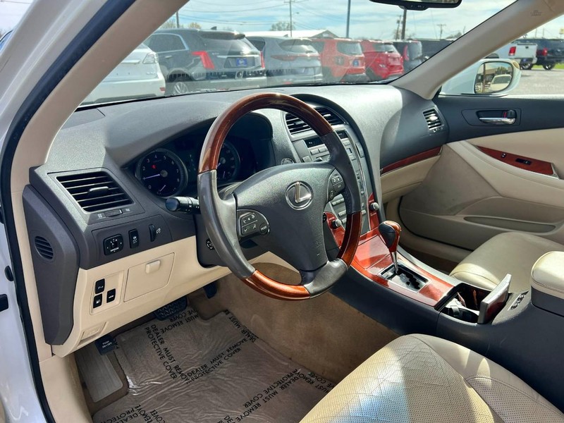 Lexus ES 350 Vehicle Image 06