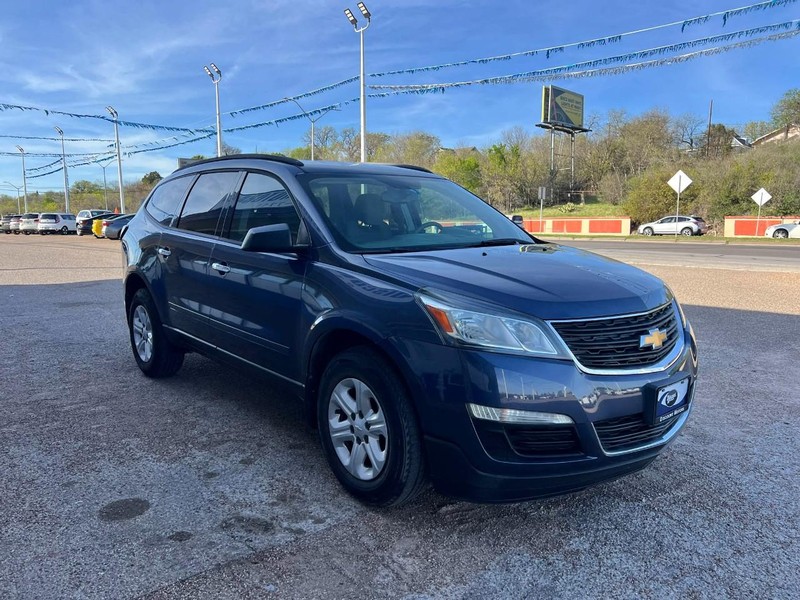 Chevrolet Traverse Vehicle Image 03