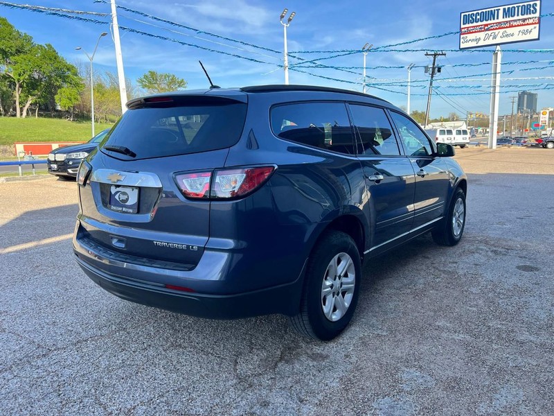 Chevrolet Traverse Vehicle Image 04