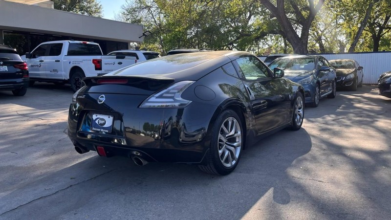 Nissan 370Z Vehicle Image 05