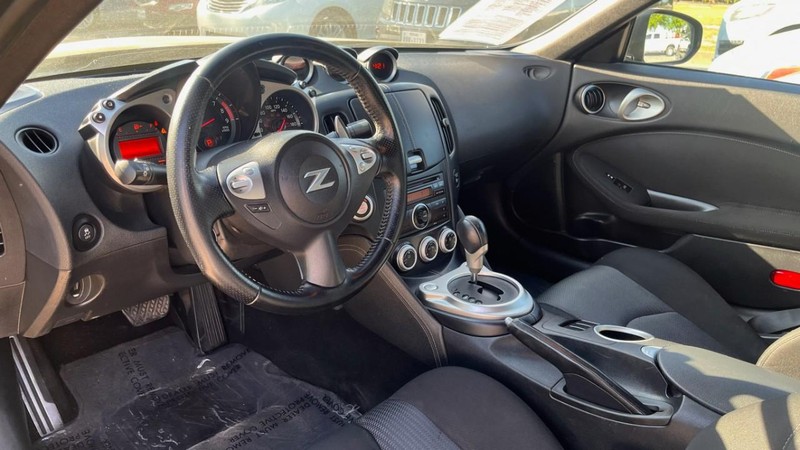 Nissan 370Z Vehicle Image 07