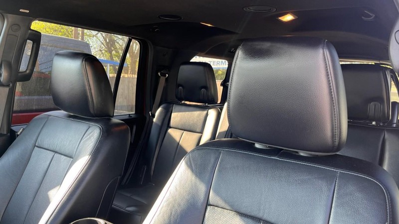 Ford Expedition Vehicle Image 05
