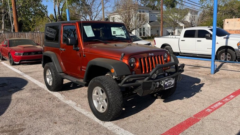 Jeep Wrangler Vehicle Image 03