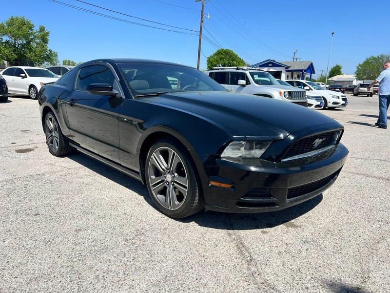 Ford Mustang Vehicle Image 03