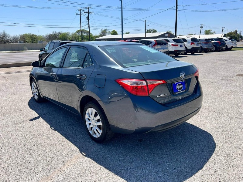 Toyota Corolla Vehicle Image 05