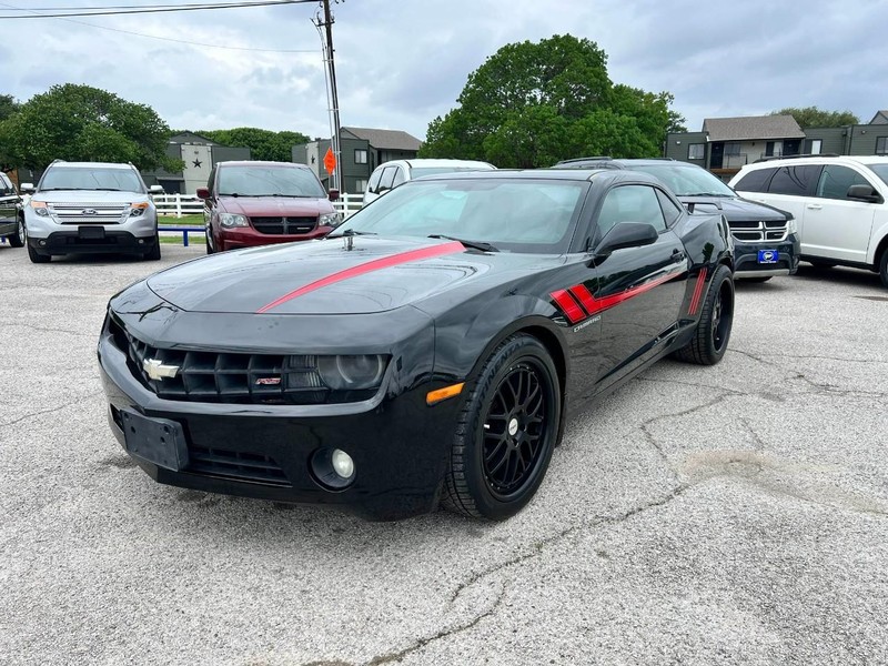 Chevrolet Camaro Vehicle Image 02