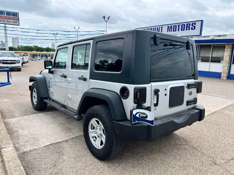 Jeep Wrangler Vehicle Image 05