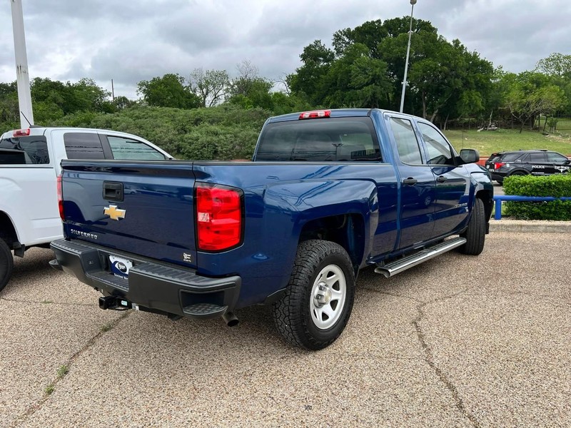 Chevrolet Silverado 1500 Vehicle Image 04