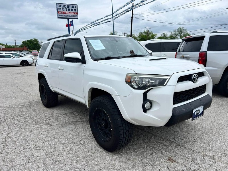 Toyota 4Runner Vehicle Image 03