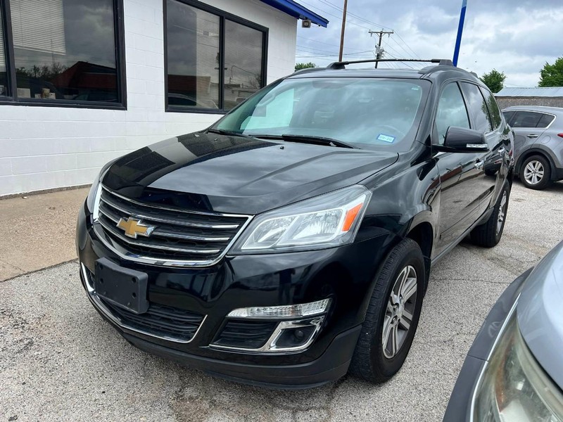 Chevrolet Traverse Vehicle Image 02