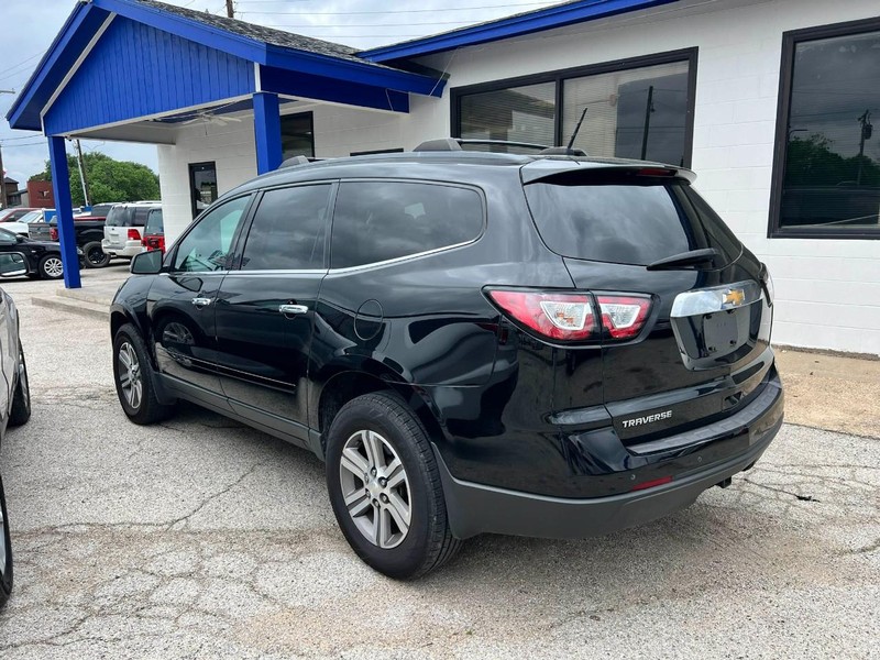 Chevrolet Traverse Vehicle Image 05