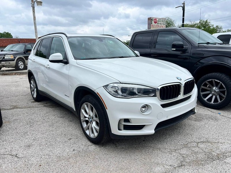 BMW X5 Vehicle Image 03