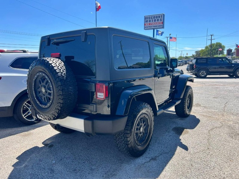 Jeep Wrangler Vehicle Image 04