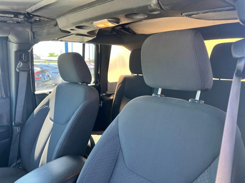 Jeep Wrangler Unlimited Vehicle Image 07