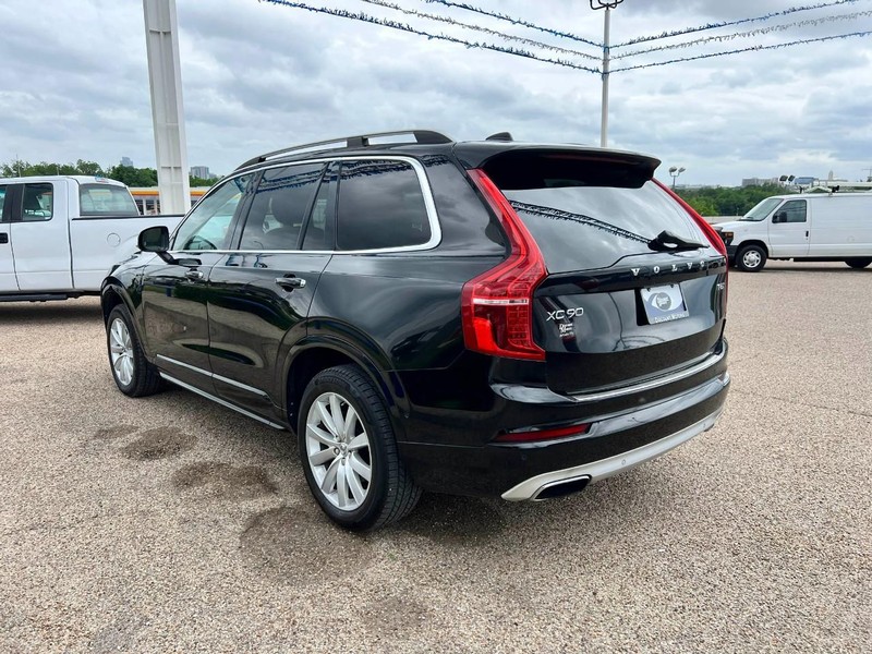 Volvo XC90 Vehicle Image 05