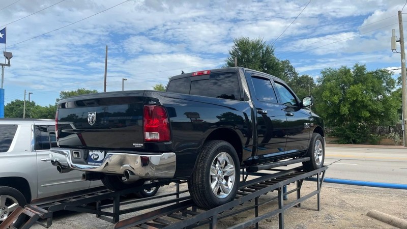 Ram 1500 Vehicle Image 03