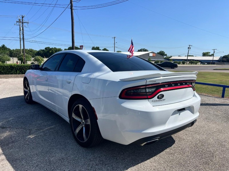 Dodge Charger Vehicle Image 05