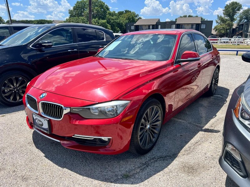 BMW 3 Series Vehicle Image 02