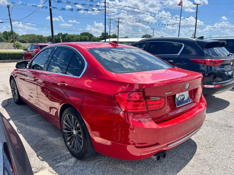 BMW 3 Series Vehicle Image 05
