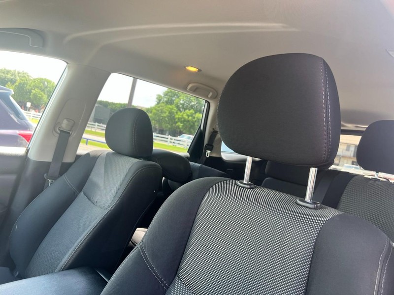 Nissan Pathfinder Vehicle Image 06