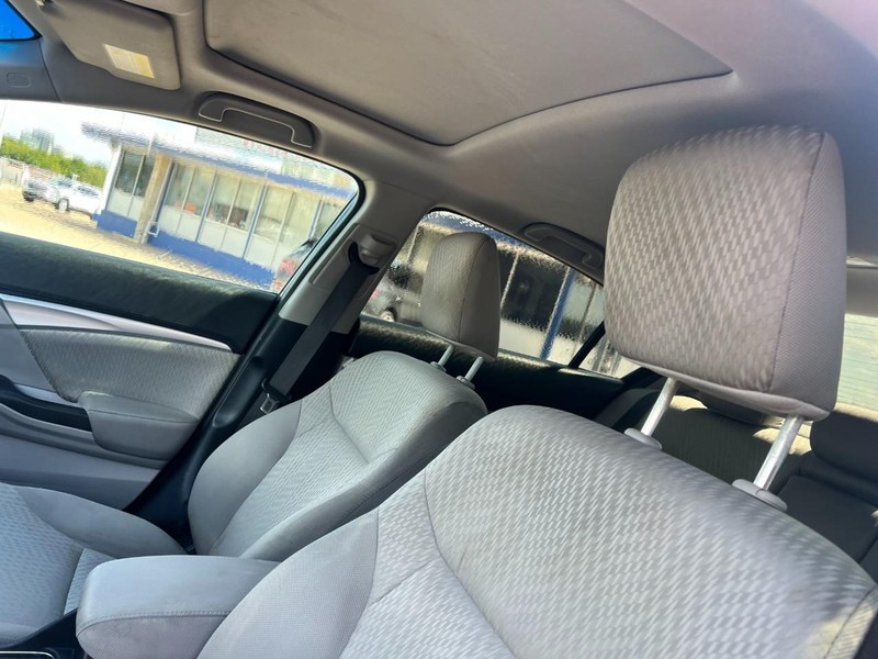 Honda Civic Sedan Vehicle Image 06