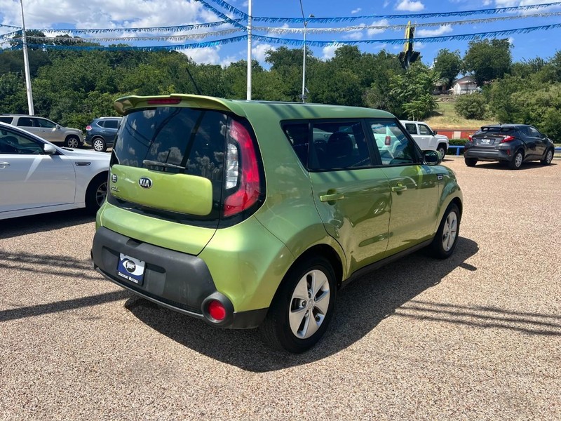 Kia Soul Vehicle Image 04