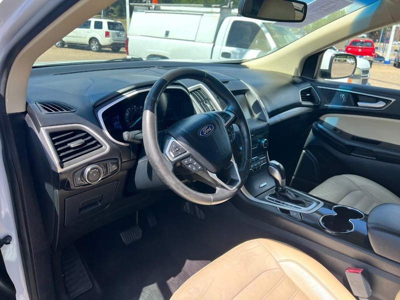 Ford Edge Vehicle Image 05