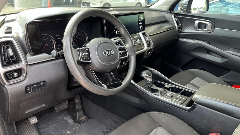 Kia Sorento Vehicle Image 05