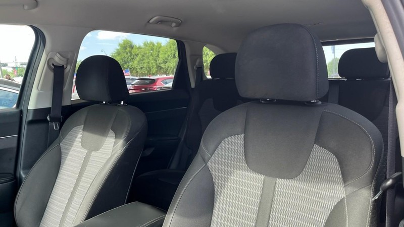 Kia Sorento Vehicle Image 06