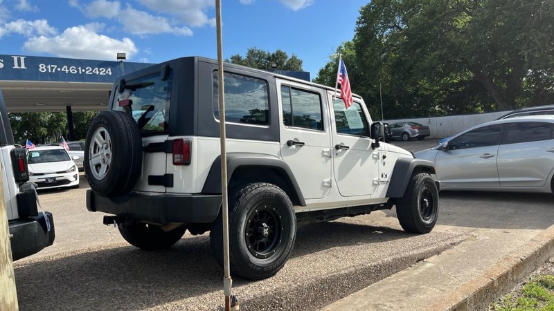 Jeep Wrangler Unlimited Vehicle Image 04
