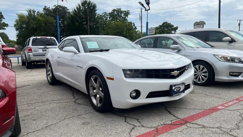 Chevrolet Camaro Vehicle Image 03