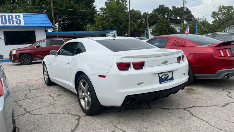 Chevrolet Camaro Vehicle Image 05