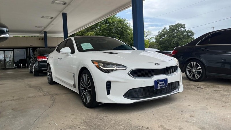 Kia Stinger Vehicle Image 03