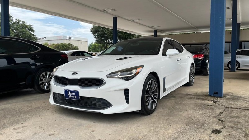 Kia Stinger Vehicle Image 04