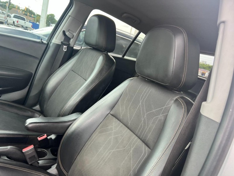 Chevrolet Trax Vehicle Image 06